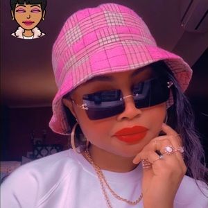 Meet your Posher, Mariama d